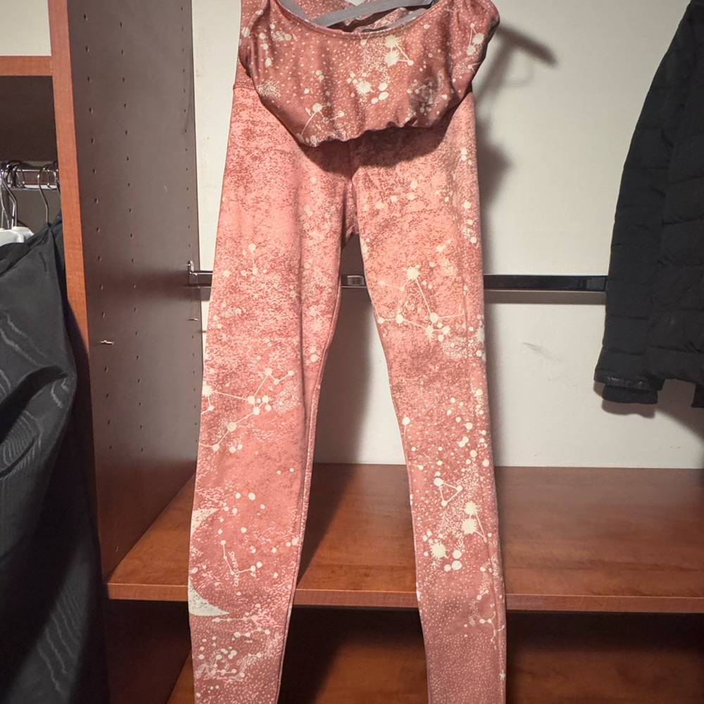 Pink Constellation Pattern Yoga Leggings & Sports Bra
